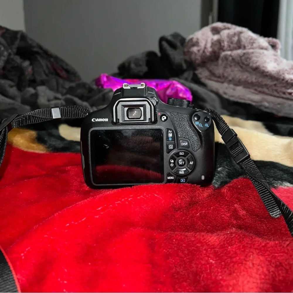 Canon T5 camera